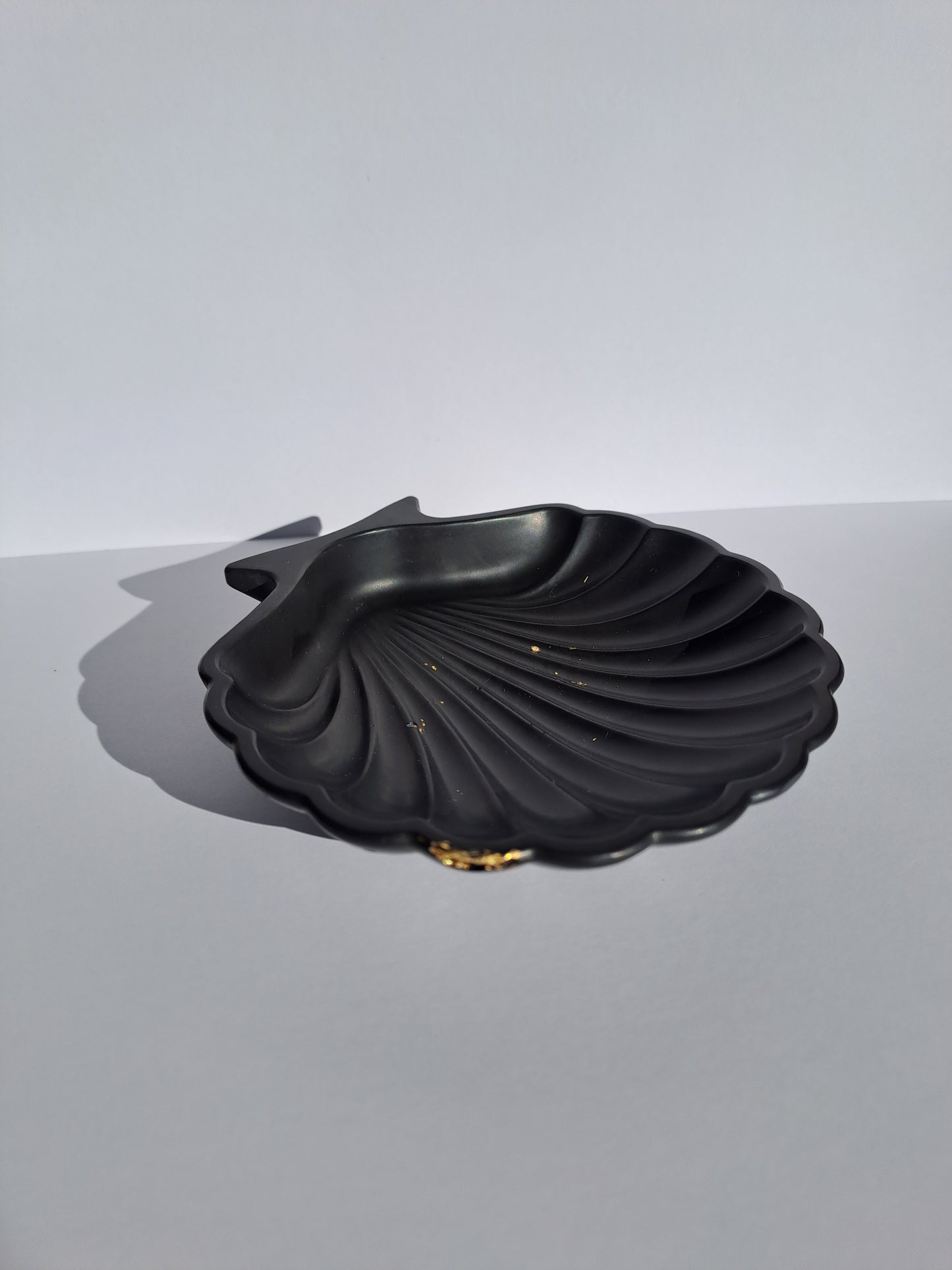 SHELL TRAY - BLACK