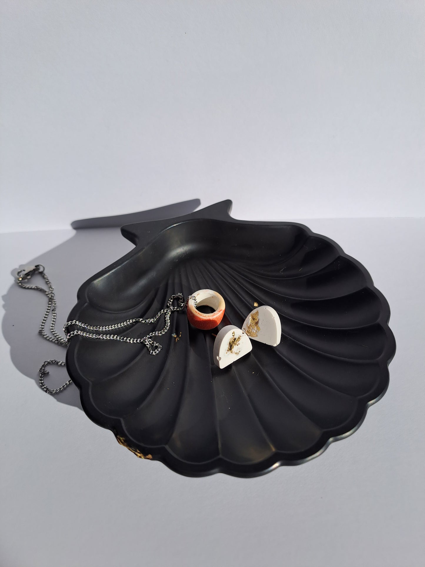 SHELL TRAY - BLACK